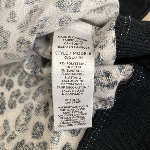 Splendid 2 piece jogger and sweater set - size M 🌻 - Picture 7 of 7